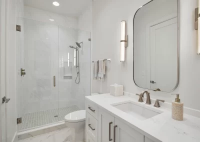 Peninsula Place, bathroom