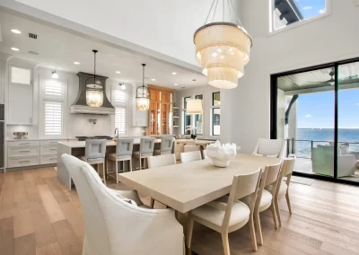 Peninsula Place, dining room