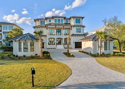 Island Paradise, front of the home