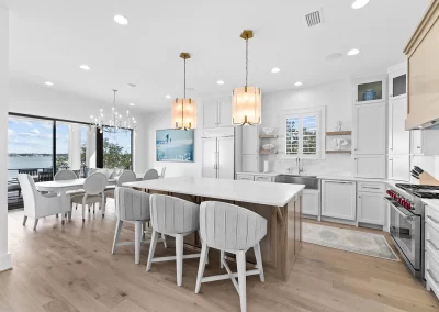 Baywatch, kitchen
