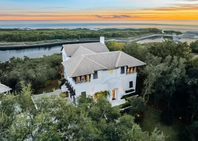 Bella Vista, front of home